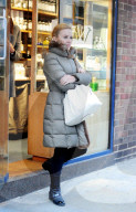 EXKLUSIV: Sah schon frischer aus: Kylie Minogue unterwegs in London