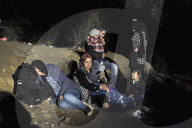 NEWS: Flüchtlingskrise: Menschen landen auf Lesbos