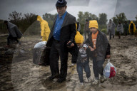 NEWS: Flüchtlingskrise: Einwanderer an der Kroatisch-Ungarischen Grenze