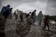 NEWS: Flüchtlingskrise: Einwanderer an der Kroatisch-Ungarischen Grenze