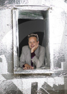 STUDIO: Designer Tom Dixon