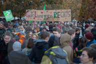 NEWS: Dresden: Ein Jahr Pegida - Pro und Contra Demos