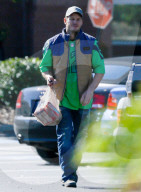 PEOPLE: Ghetto-Look - Chris Pratt bummelt in Los Angeles