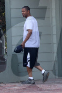 PEOPLE: Danzel Washington auf Haus-Suche in Venice Beach