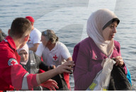 NEWS: Flüchtlingen auf Lesbos in Griechenland