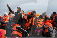 NEWS: Flüchtlingen auf Lesbos in Griechenland