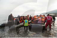 NEWS: Flüchtlingen auf Lesbos in Griechenland