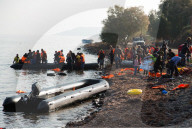 NEWS: Flüchtlingen auf Lesbos in Griechenland