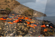 NEWS: Flüchtlingen auf Lesbos in Griechenland