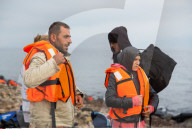 NEWS: Flüchtlingen auf Lesbos in Griechenland