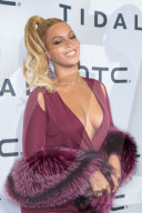 PEOPLE: Beyonce zeigt "Ausschnitt" beim Tidal X Event in New York