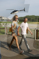 PEOPLE: Matthew Bellamy und Elle Evans landen in Rio