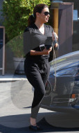 PEOPLE: Lady in Black - Eva Longoria in Studio City unterwegs