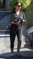 PEOPLE: Lady in Black - Eva Longoria in Studio City unterwegs