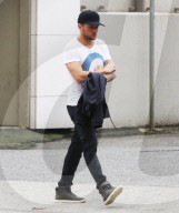 PEOPLE: Ryan Philippe in Vancouver unterwegs