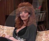 PEOPLE: Peggy Bundy aka Katey Sagal wirkt etwas "Retro" gekleidet