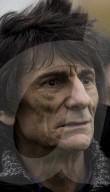 PEOPLE: "Rolling Stone" Ronnie Wood eifert mit am Pferderennen