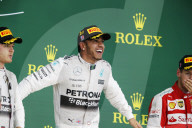 PEOPLE: Freut sich wie ein Weltmeister: Lewis Hamilton