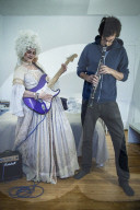 FEATURE: Durch den Alltag rocken im Rokoko-Style