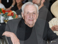 NEWS: Architekt Frank Gehry mit "Henry Award" geehrt