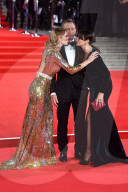 PEOPLE: James Bond Premiere - Promis auf dem Roten Teppich