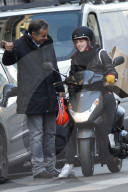 NEWS: Lässst nicht locker: Boris Johnson beim Seilziehen