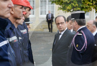 NEWS: Busunglück Frankreich: Trauerzermonie mit François Hollande