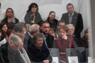 NEWS: Busunglück Frankreich: Trauerzermonie mit François Hollande
