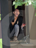 NEWS: Psychisch gestörter Mann hält Polizei von Melbourne auf Trab