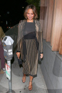 PEOPLE: Chrissy und John Legend nach einem romantischen Sushi-Date