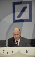 NEWS: Deutsche Bank streicht 9000 Arbeitsplätze