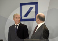 NEWS: Deutsche Bank streicht 9000 Arbeitsplätze