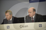 NEWS: Deutsche Bank streicht 9000 Arbeitsplätze