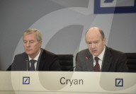 NEWS: Deutsche Bank streicht 9000 Arbeitsplätze