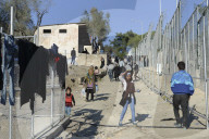 NEWS: Leben im FlÃ¼chtlingscamp Moira auf Lesbos