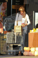PEOPLE: Caitlyan Jenner macht sonntägliche Einkäufe