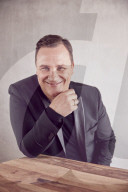 STUDIO: Guido Maria Kretschmer