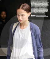 Natalie Portman flawless and make up free