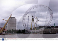 ZUSAMMENSTELLUNG: Landmarks Under Construction