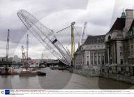 ZUSAMMENSTELLUNG: Landmarks Under Construction