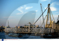 ZUSAMMENSTELLUNG: Landmarks Under Construction