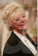 PEOPLE: Happy Birthday: Elke Sommer wird am 5.11. 75 Jahre alt