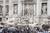 PEOPLE: Rom: Fontana Trevi im neuen Glanz - Brunnenszenen