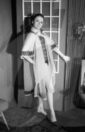 PEOPLE: Schlagerposen in der 1960er Jahren