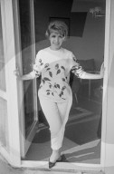 PEOPLE: Schlagerposen in der 1960er Jahren