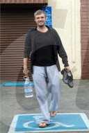 PEOPLE: Nick Carter scheint grossen Durst zu haben