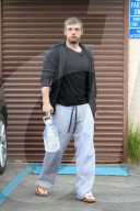 PEOPLE: Nick Carter scheint grossen Durst zu haben