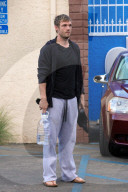 PEOPLE: Nick Carter scheint grossen Durst zu haben