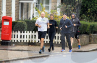 EXKLUSIV: Matt Damon und Frau Luciana joggen gemeinsam durch London