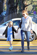 PEOPLE - Jennifer Garner mit den Kids in Brentwood unterwegs